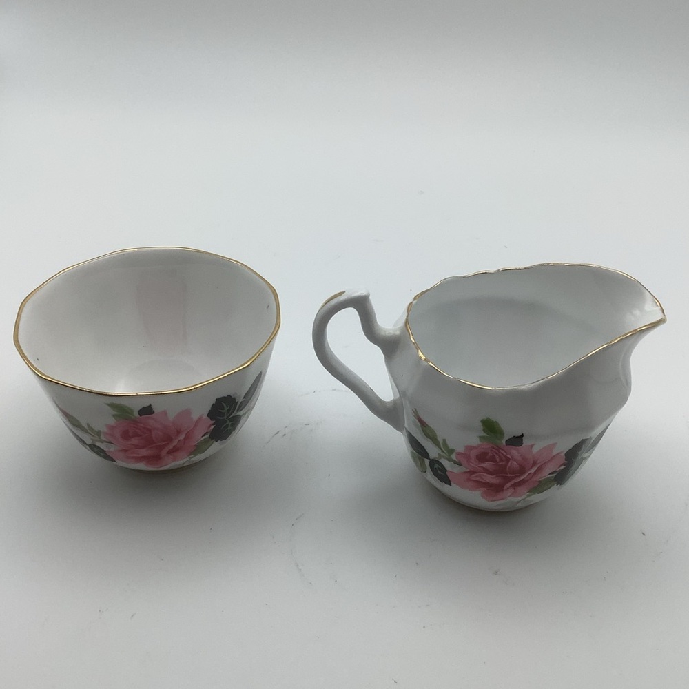 Vintage Clarence England Bone China Roses Creamer and Sugar - Picture 3 of 8